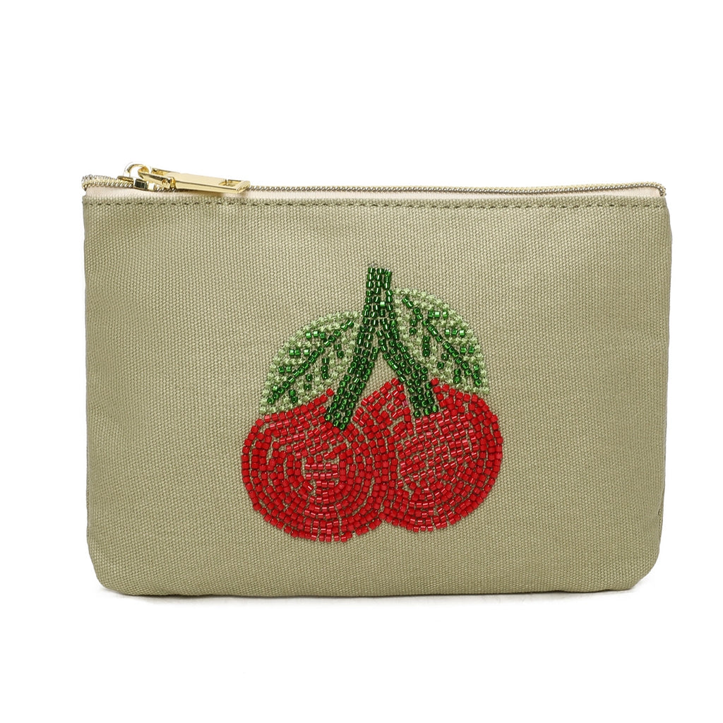 Trousse avec des cerises brodées en perles